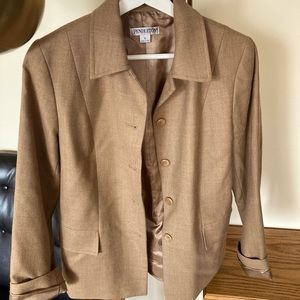 Pendleton tan, collared,lined jacket size 8
